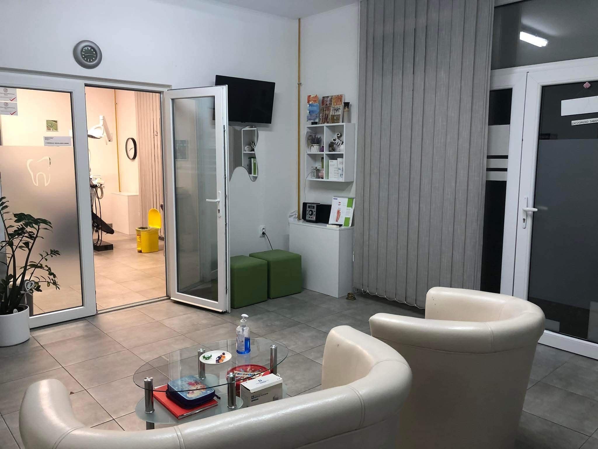 Lokal za izdavanje - Novi Sad, Novi Sad